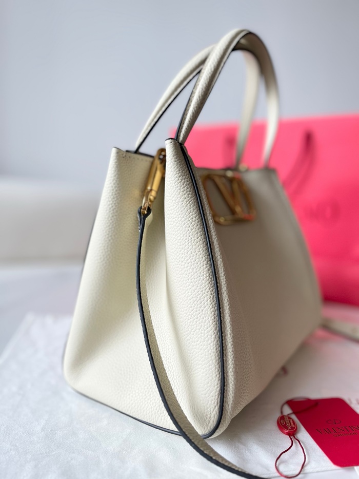 160a4a6c-1c72-4645-a61c-2eb724107cd1.jpg