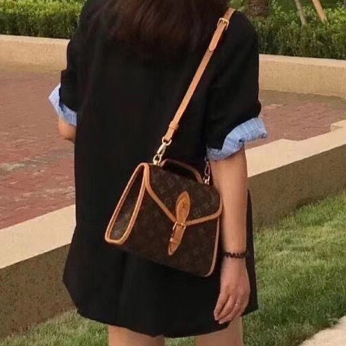 루이비통 모노그램 아이비 백 M44919 (정품퀼)