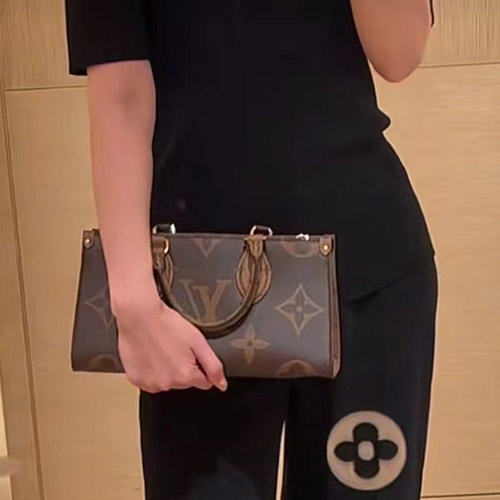 루이비통 온더고 이스트 웨스트 M46653